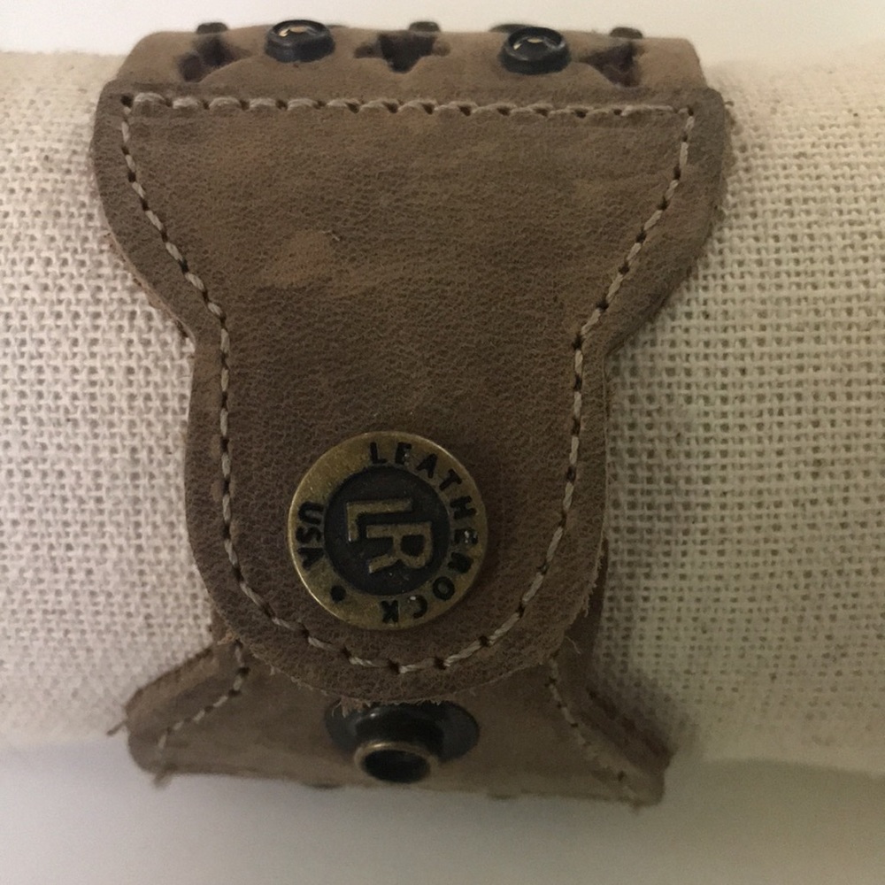 Leatherock Womens Adjustable Snap Stud & Rhinestones Gray Leather Bracelet - Picture 2 of 5